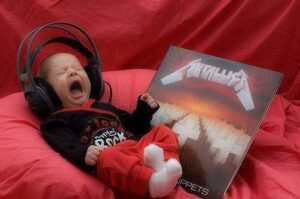 Woman gives birth during Metallica concert